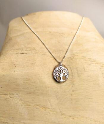Kette mit Anhänger aus Vollholz und silbermotiv Baum